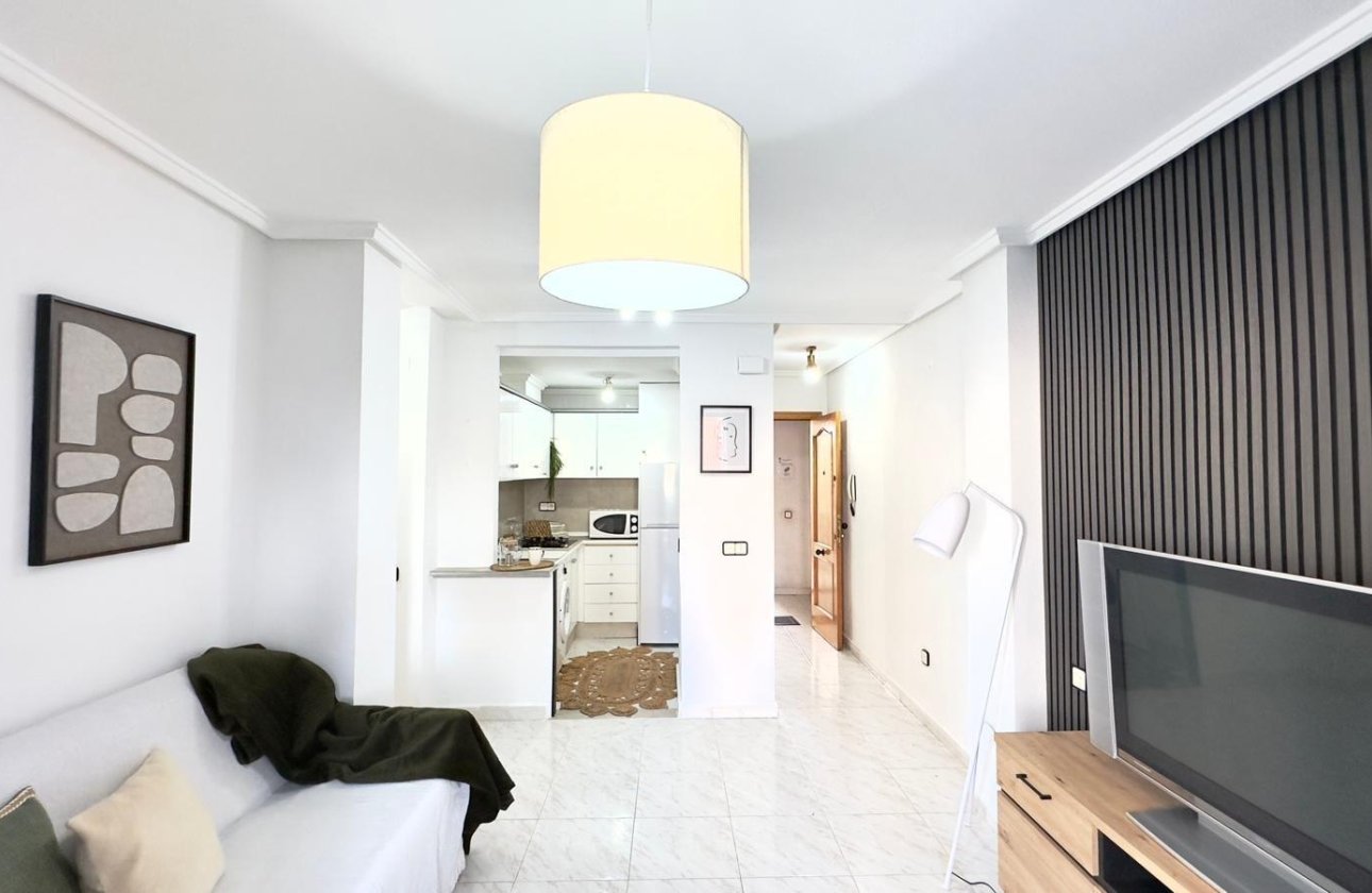 Resale - Apartment / flat - Torrevieja - Nueva Torrevieja - Aguas Nuevas