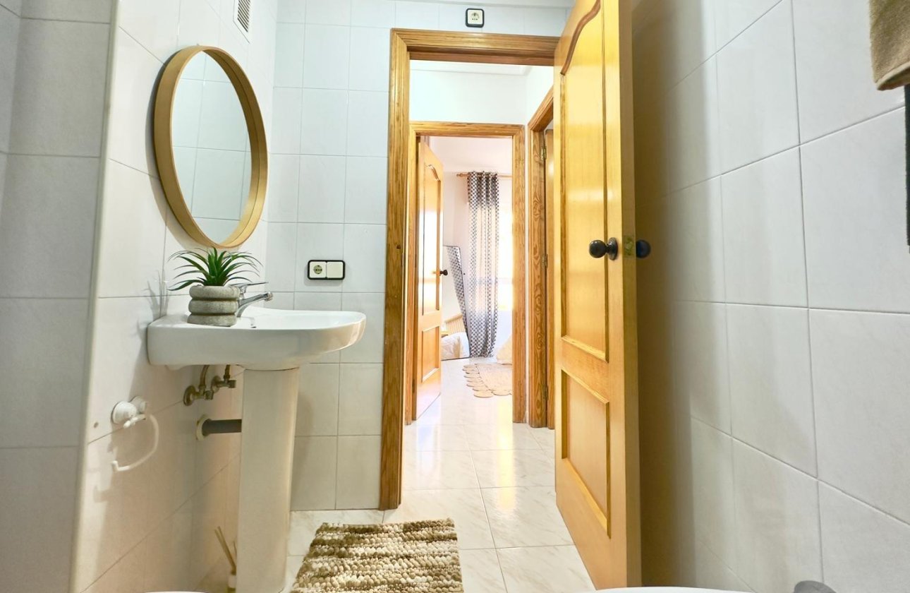 Resale - Apartment / flat - Torrevieja - Nueva Torrevieja - Aguas Nuevas