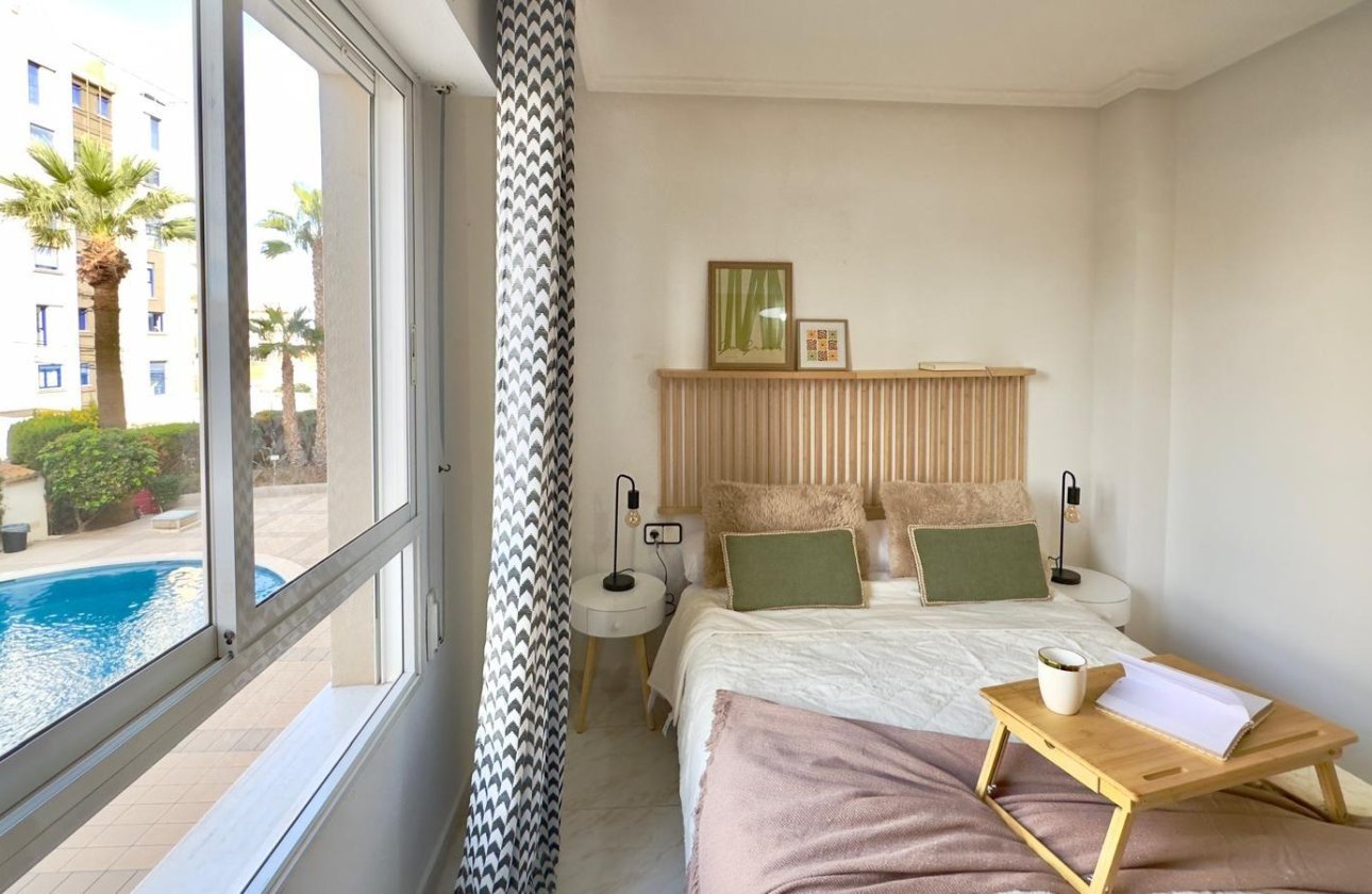 Resale - Apartment / flat - Torrevieja - Nueva Torrevieja - Aguas Nuevas