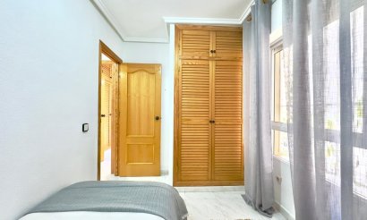 Resale - Apartment / flat - Torrevieja - Nueva Torrevieja - Aguas Nuevas