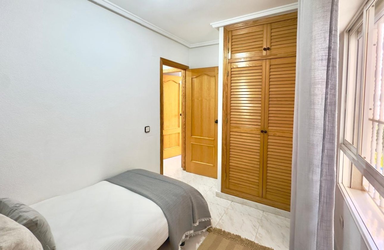 Resale - Apartment / flat - Torrevieja - Nueva Torrevieja - Aguas Nuevas