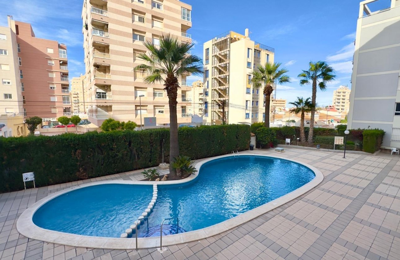 Resale - Apartment / flat - Torrevieja - Nueva Torrevieja - Aguas Nuevas