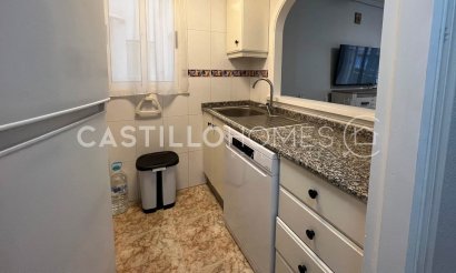 Resale - Apartment / flat - Torrevieja - Centro