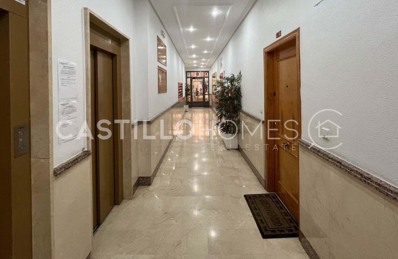 Resale - Apartment / flat - Torrevieja - Centro