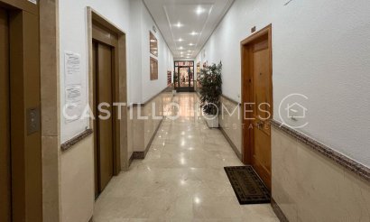 Resale - Apartment / flat - Torrevieja - Centro