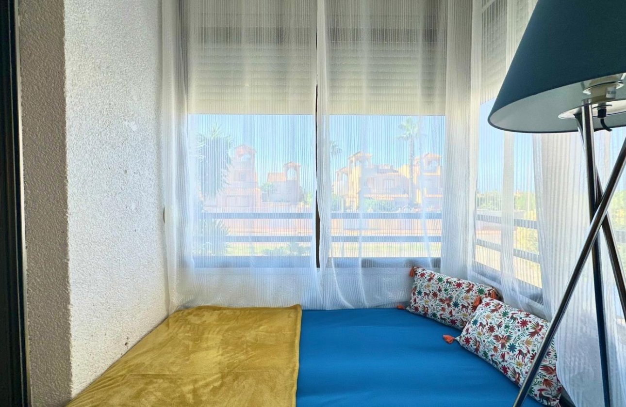Resale - Apartment / flat - Torrevieja - El Chaparral