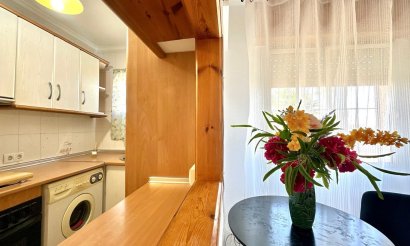 Resale - Apartment / flat - Torrevieja - El Chaparral