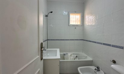 Resale - Bungalow - Orihuela Costa - La Florida