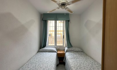 Resale - Bungalow - Orihuela Costa - La Florida