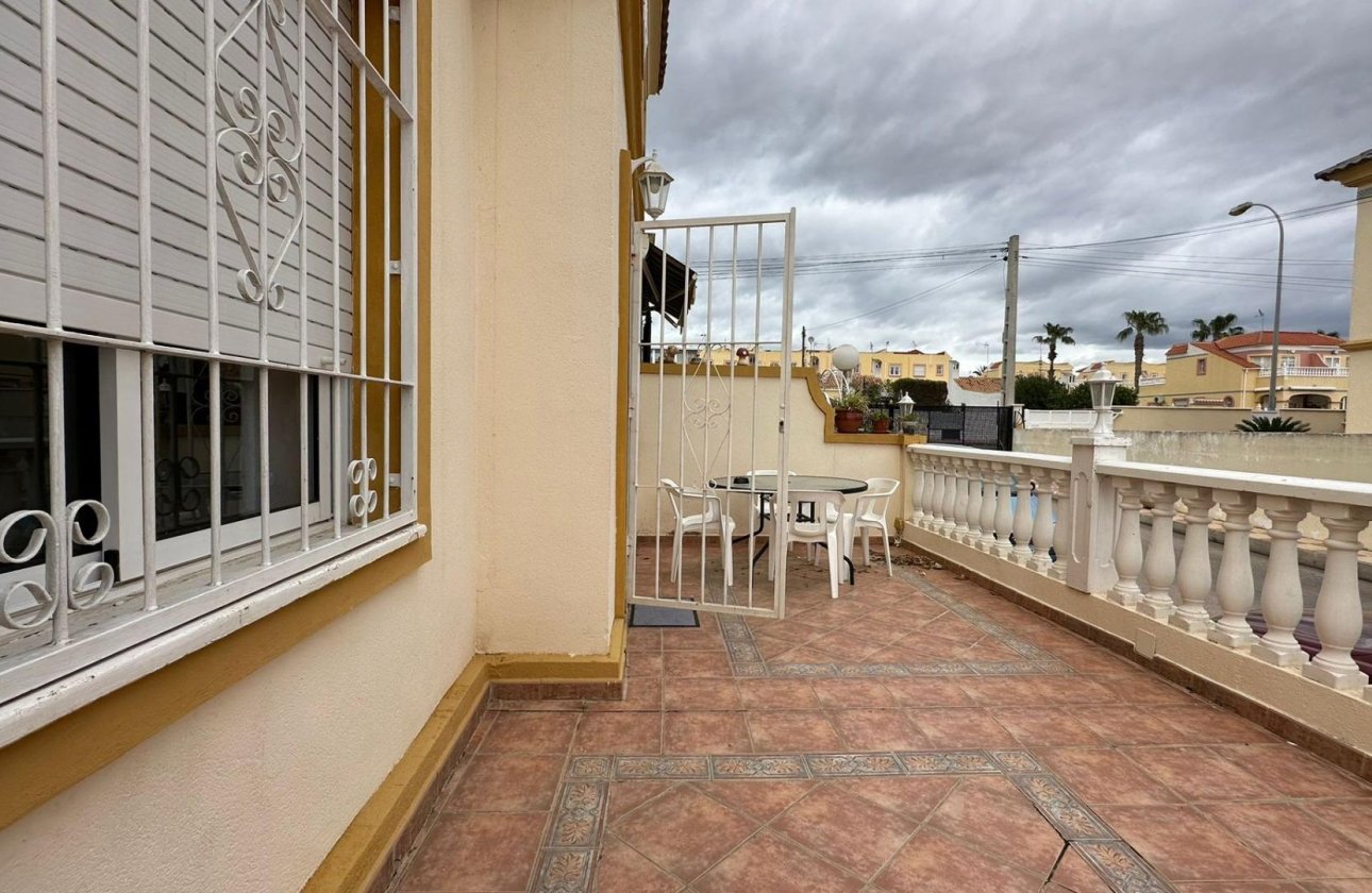 Resale - Bungalow - Orihuela Costa - La Florida