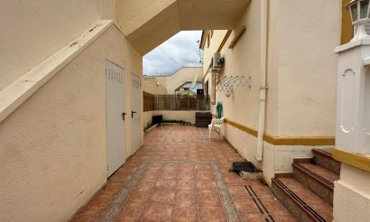 Resale - Bungalow - Orihuela Costa - La Florida