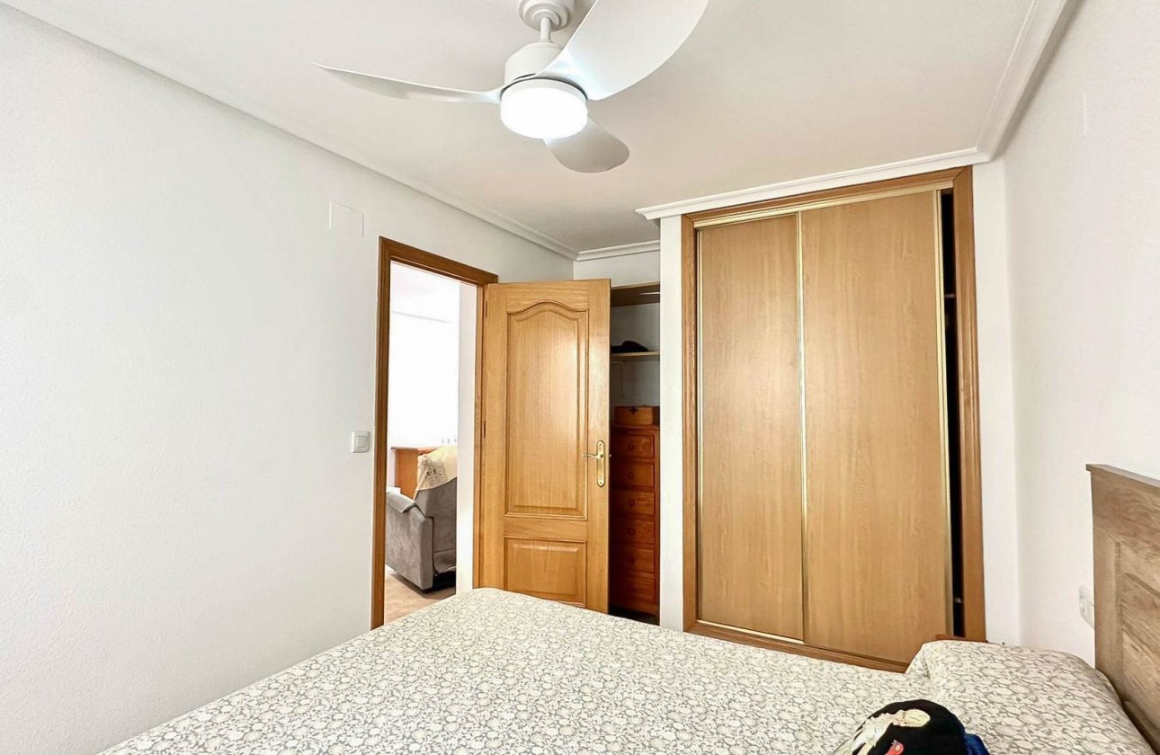 Resale - Apartment / flat - Torrevieja - Centro