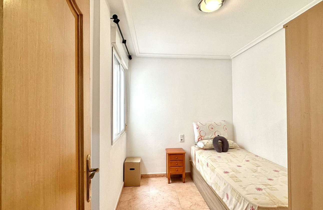 Resale - Apartment / flat - Torrevieja - Centro