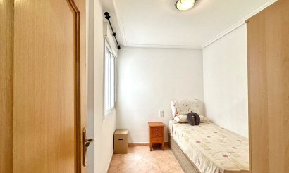 Resale - Apartment / flat - Torrevieja - Centro