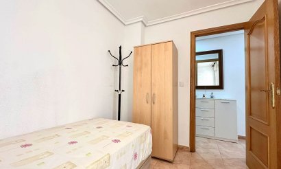 Resale - Apartment / flat - Torrevieja - Centro