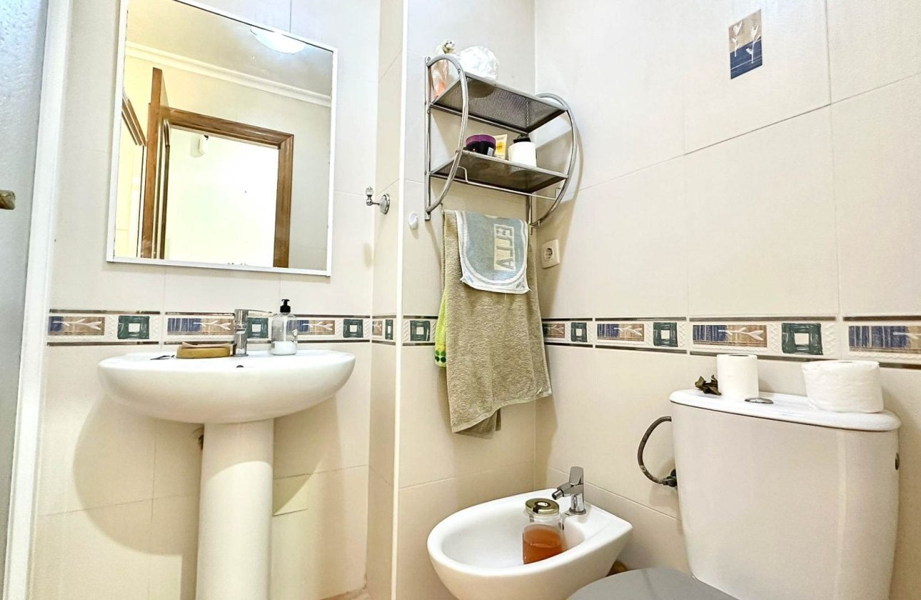 Resale - Apartment / flat - Torrevieja - Centro