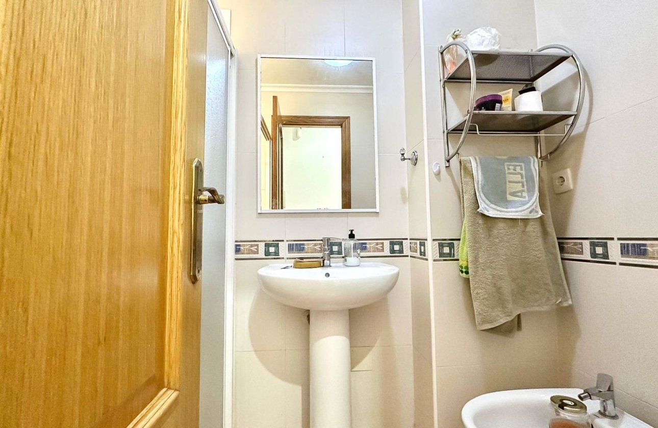 Resale - Apartment / flat - Torrevieja - Centro