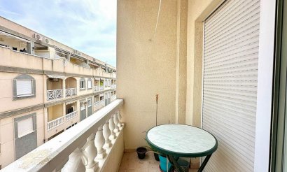 Resale - Apartment / flat - Torrevieja - Centro
