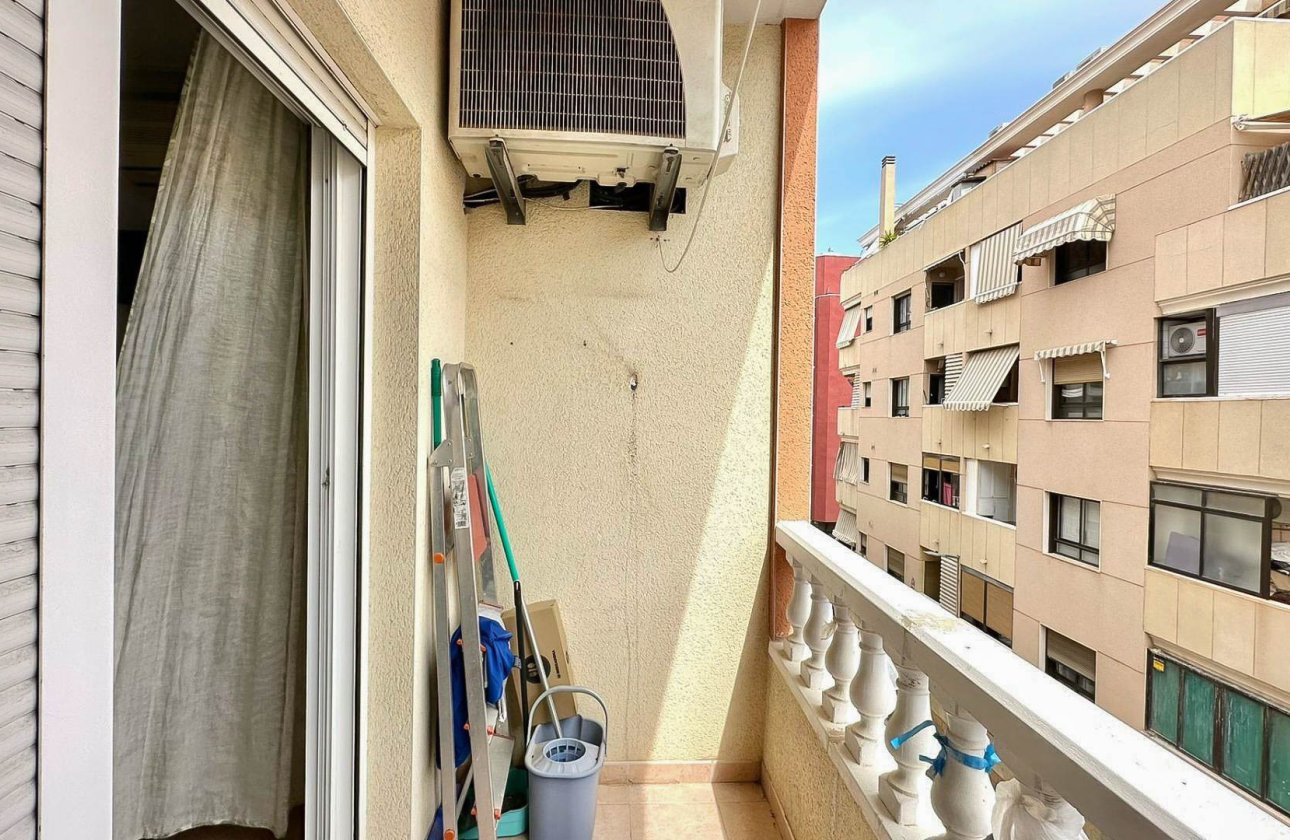 Resale - Apartment / flat - Torrevieja - Centro