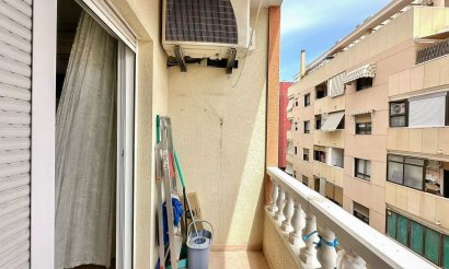 Resale - Apartment / flat - Torrevieja - Centro