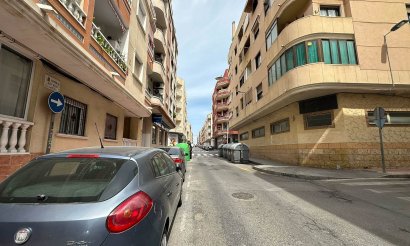 Resale - Apartment / flat - Torrevieja - Centro