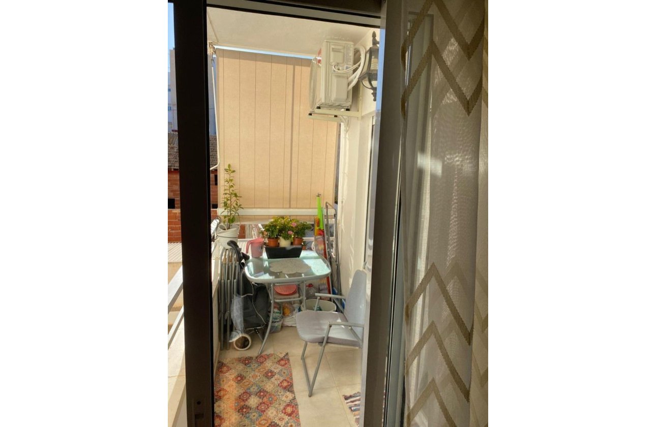 Resale - Apartment / flat - Torrevieja - Centro