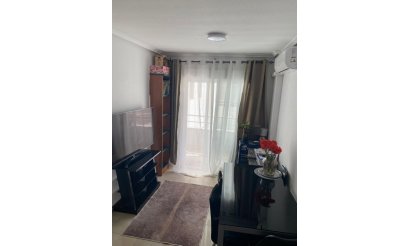 Resale - Apartment / flat - Torrevieja - Centro