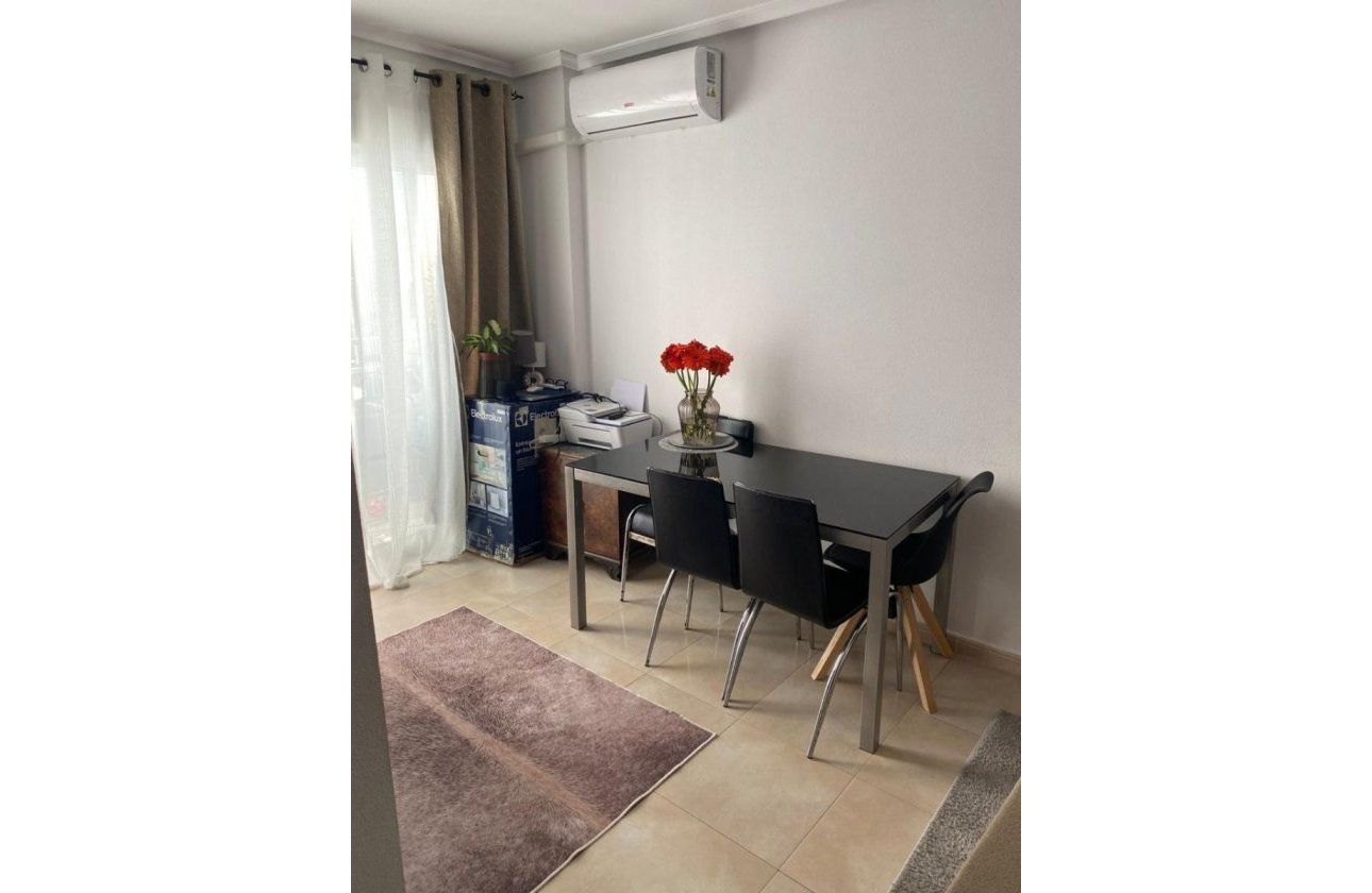 Resale - Apartment / flat - Torrevieja - Centro