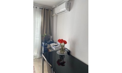Resale - Apartment / flat - Torrevieja - Centro