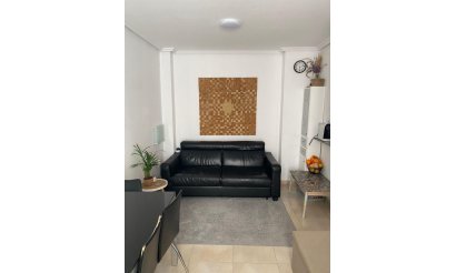 Resale - Apartment / flat - Torrevieja - Centro