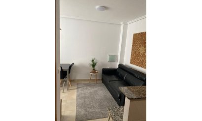 Resale - Apartment / flat - Torrevieja - Centro