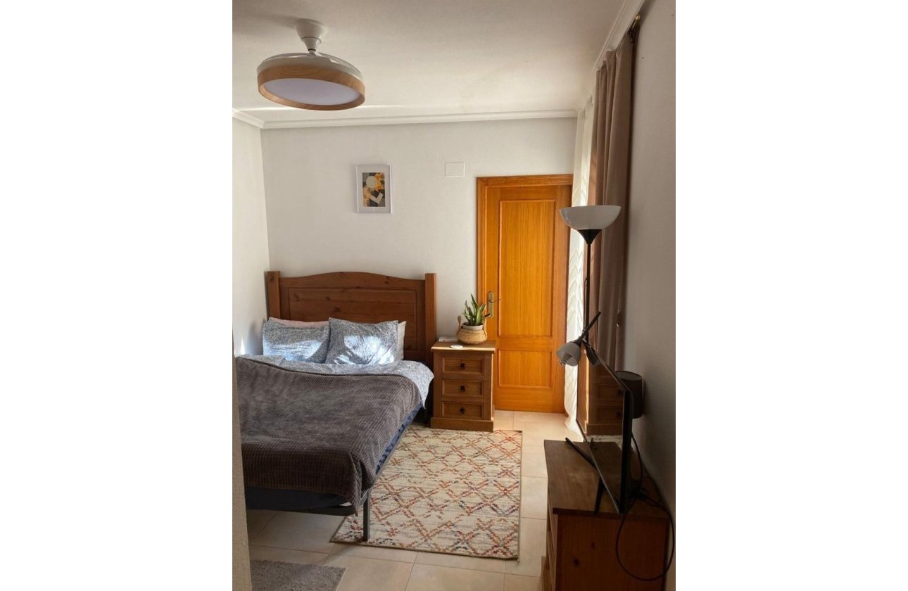 Resale - Apartment / flat - Torrevieja - Centro