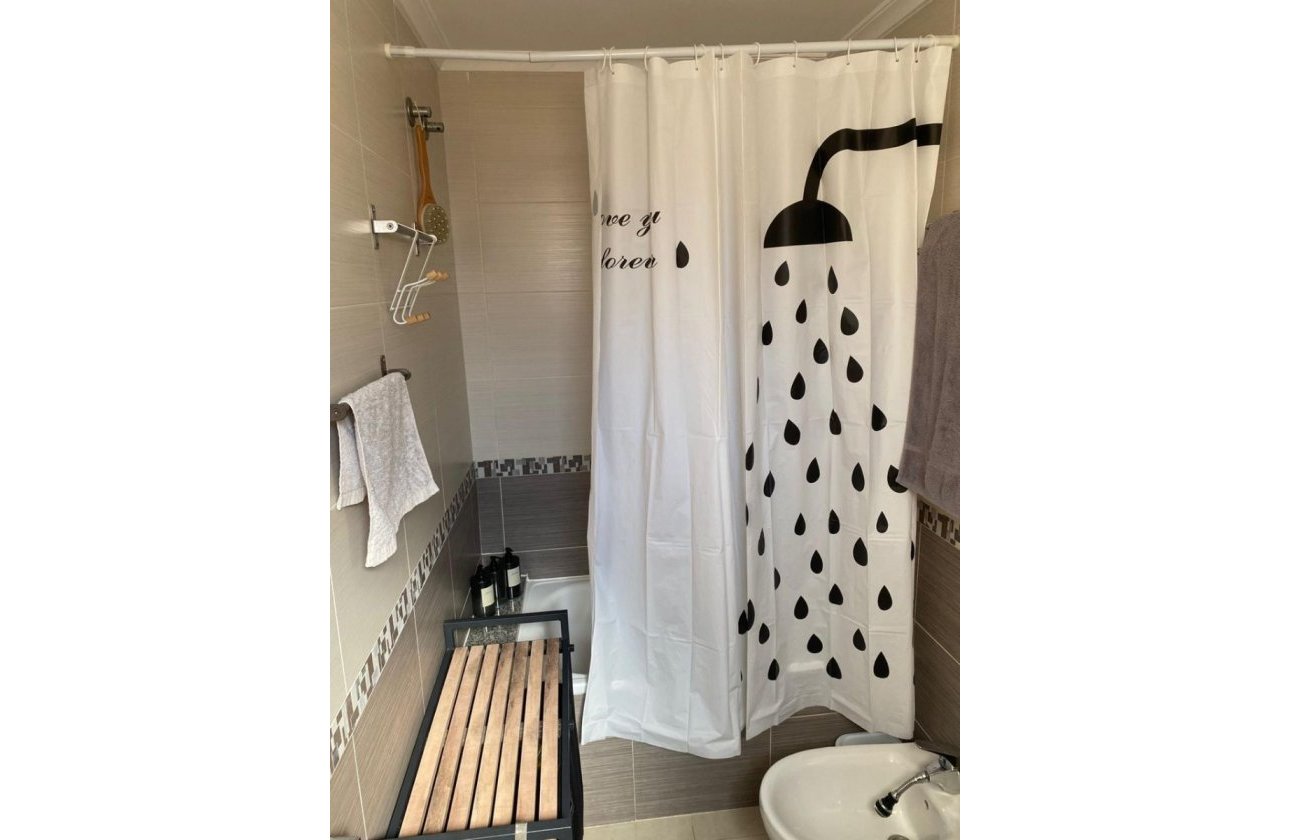 Resale - Apartment / flat - Torrevieja - Centro