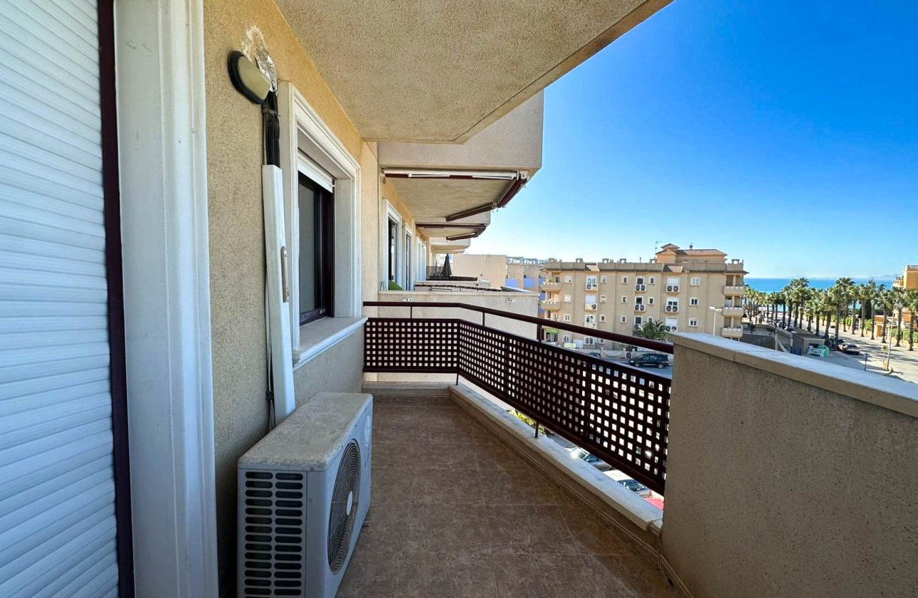 Resale - Apartment / flat - Orihuela Costa - Campoamor