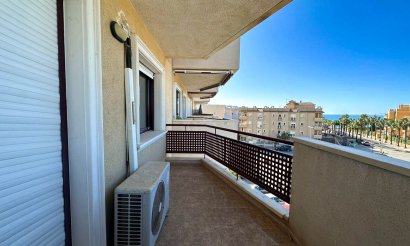 Resale - Apartment / flat - Orihuela Costa - Campoamor