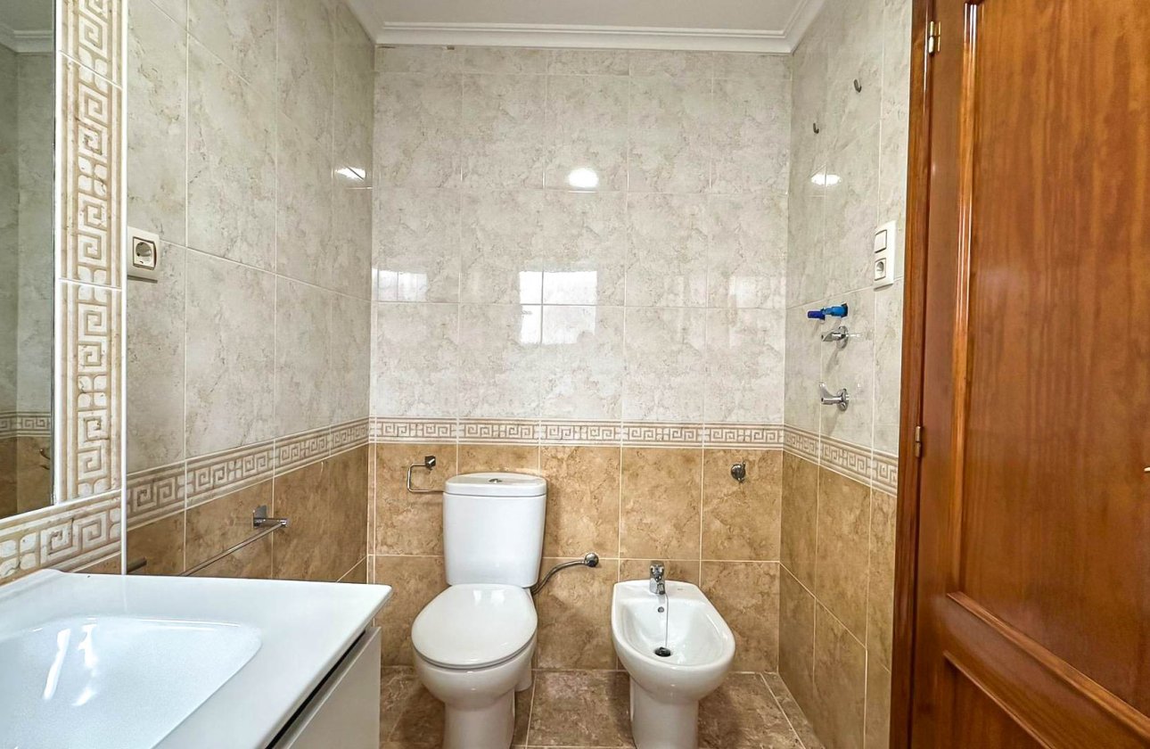 Resale - Apartment / flat - Orihuela Costa - Campoamor