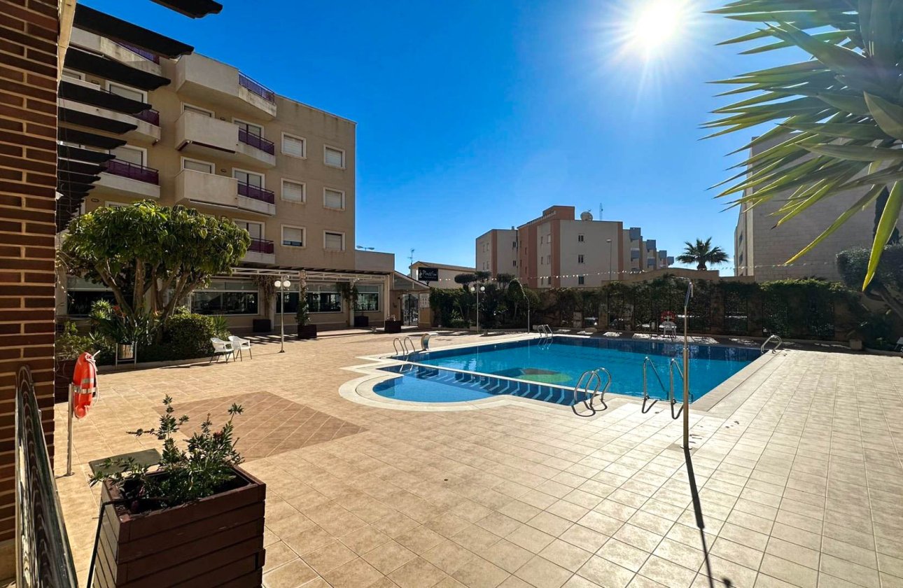 Resale - Apartment / flat - Orihuela Costa - Campoamor