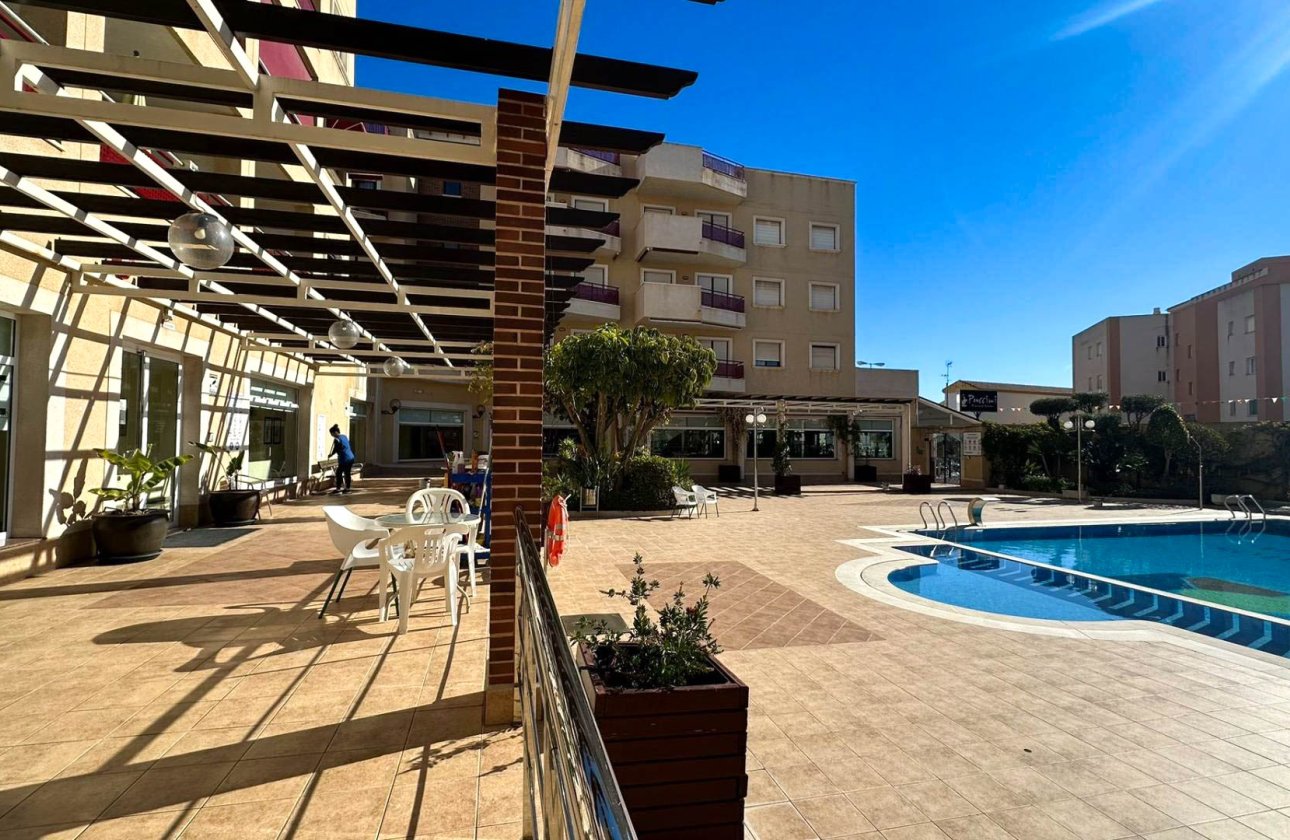 Resale - Apartment / flat - Orihuela Costa - Campoamor