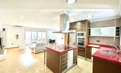 Resale - Apartment / flat - Torrevieja - Centro