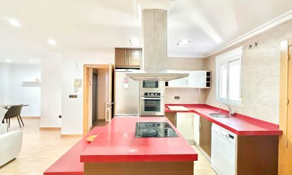 Resale - Apartment / flat - Torrevieja - Centro