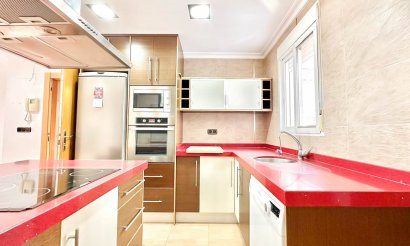 Resale - Apartment / flat - Torrevieja - Centro