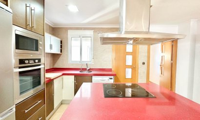 Resale - Apartment / flat - Torrevieja - Centro