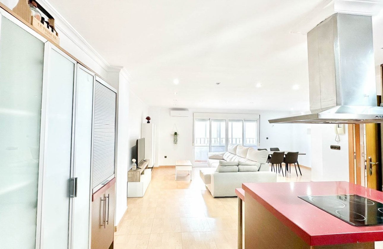 Resale - Apartment / flat - Torrevieja - Centro