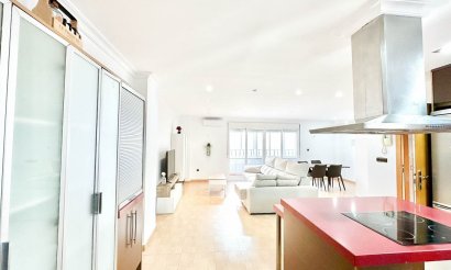 Resale - Apartment / flat - Torrevieja - Centro