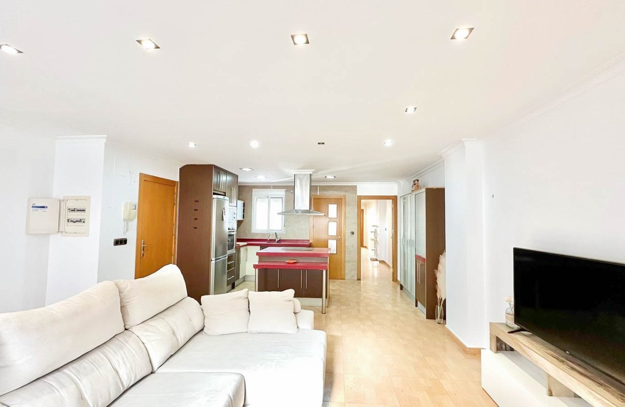 Resale - Apartment / flat - Torrevieja - Centro