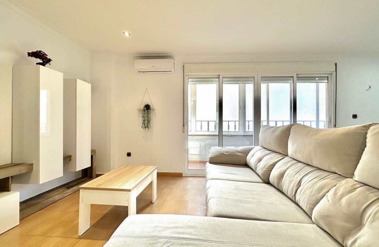 Resale - Apartment / flat - Torrevieja - Centro