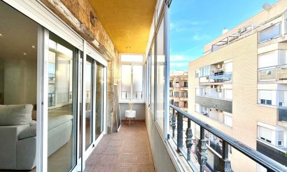 Resale - Apartment / flat - Torrevieja - Centro