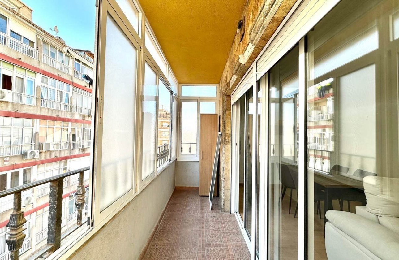 Resale - Apartment / flat - Torrevieja - Centro