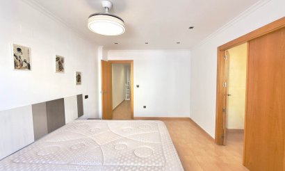 Resale - Apartment / flat - Torrevieja - Centro