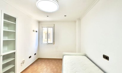 Resale - Apartment / flat - Torrevieja - Centro